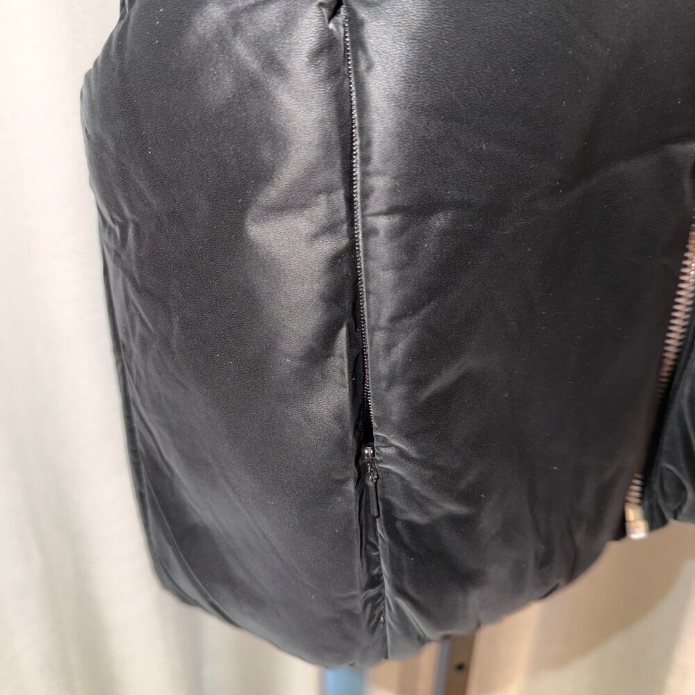 APPARIS PHOENIX VEST IN BLACK SIZE MEDIUM - Picture 9 of 9